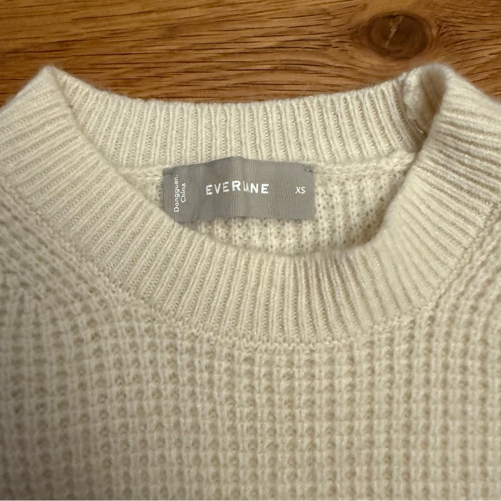 Everlane cream 100% cashmere waffle knit sweater